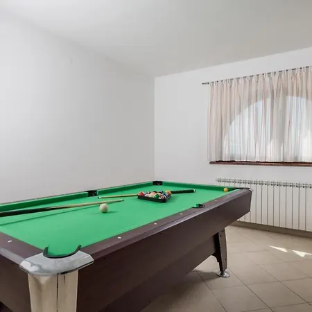 Villa Unique With Private Pool Near Kastav